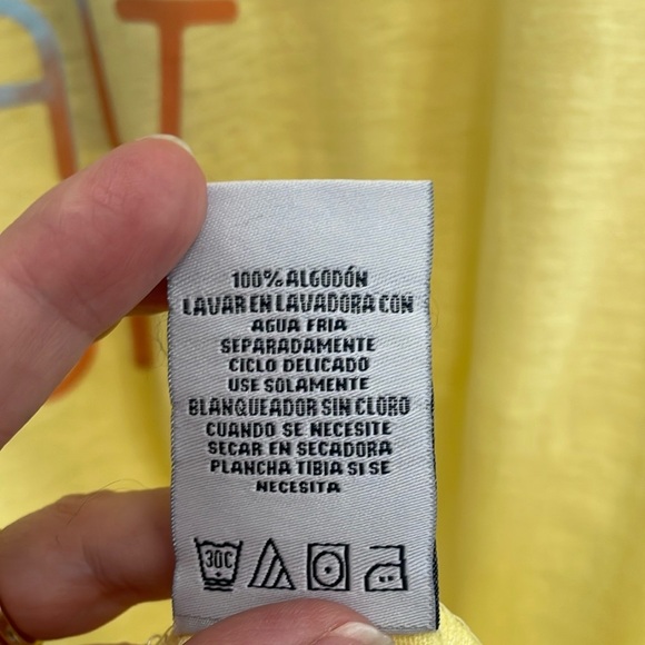 SPERRY yellow graphic tee shirt. 1X - Picture 4 of 7